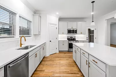 320 Constellation Avenue, Freeport, FL 32439 - Photo 6