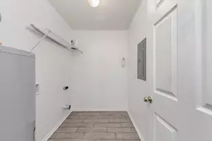 1989 Justice Cir, Gulf Breeze, FL 32563 - Photo 16