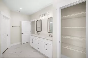 61 Spruce St, Freeport, FL 32439 - Photo 10