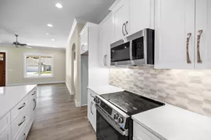 61 Spruce St, Freeport, FL 32439 - Photo 4