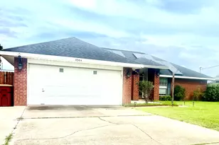 5304 Whitney Ct, Crestview, FL 32536 - Photo 2