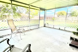 5304 Whitney Ct, Crestview, FL 32536 - Photo 10