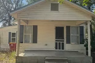 1028 N Brett Street N, Crestview, FL 32536 - Photo 1