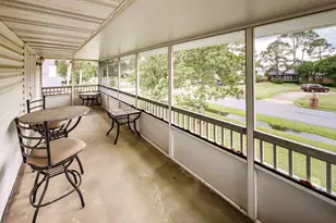 323 Olde Post Rd, Niceville, FL 32578 - Photo 24