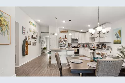 699 Riverwalk Circle, Freeport, FL 32439 - Photo 10