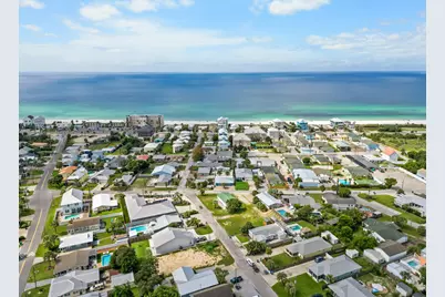 21927 Bataan Avenue, Panama City Beach, FL 32413 - Photo 6