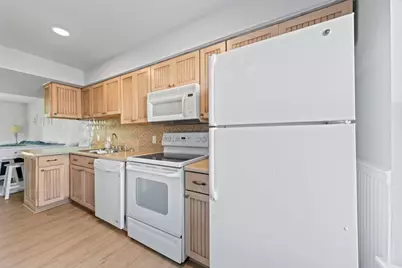 1405 Tina Drive #E, Navarre, FL 32566 - Photo 8