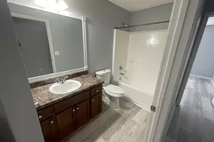 427 Triton St, Crestview, FL 32536 - Photo 12