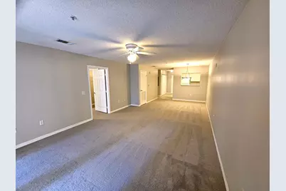 4276 Calinda Lane #APT 125, Niceville, FL 32578 - Photo 10