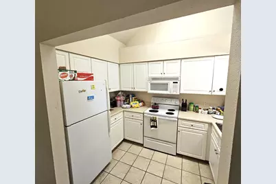 4274 Calinda Lane #APT 254, Niceville, FL 32578 - Photo 4