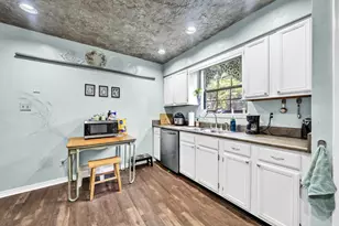 421 Waterway Ln, Fort Walton Beach, FL 32547 - Photo 12