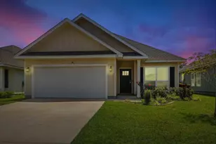 231 Lyla Ln, Crestview, FL 32539 - Photo 2