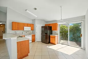 131 Nivana Dr, Crestview, FL 32536 - Photo 10