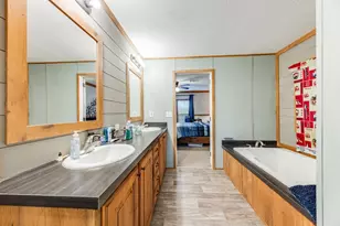 6224 Old River Rd, Baker, FL 32531 - Photo 18