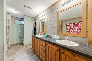 6224 Old River Rd, Baker, FL 32531 - Photo 20