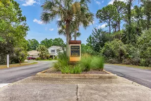 1013 Freeport Ct, Mary Esther, FL 32569 - Photo 36