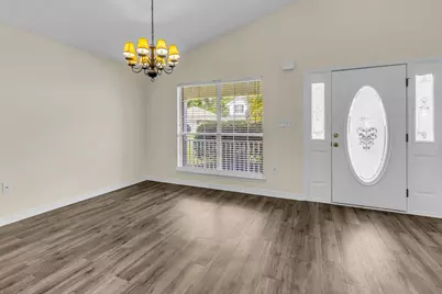 1013 Freeport Court, Mary Esther, FL 32569 - Photo 8