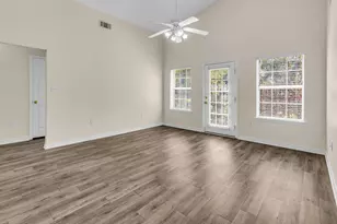 1013 Freeport Ct, Mary Esther, FL 32569 - Photo 12