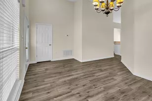 1013 Freeport Ct, Mary Esther, FL 32569 - Photo 6