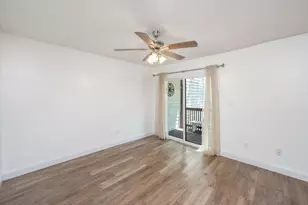 308 SW Miracle Strip Parkway SW, Fort Walton Beach, FL 32548 - Photo 8