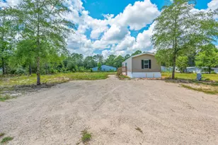 126 Pansy Ln, Defuniak Springs, FL 32433 - Photo 4