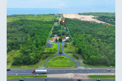 1796 W Smugglers Cove Drive W, Gulf Breeze, FL 32563 - Photo 2