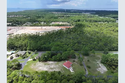 1796 W Smugglers Cove Drive W, Gulf Breeze, FL 32563 - Photo 12