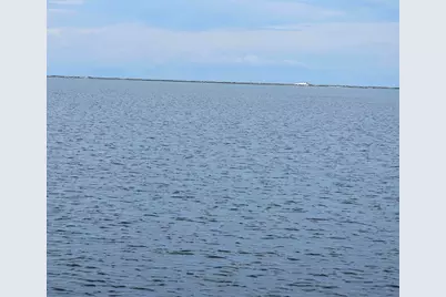 1796 W Smugglers Cove Drive W, Gulf Breeze, FL 32563 - Photo 24