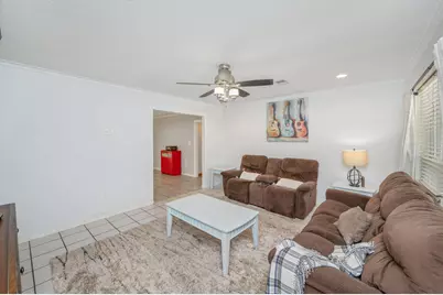 710 E Hollywood Boulevard E, Mary Esther, FL 32569 - Photo 6