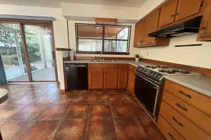 636 Fir Ave, Niceville, FL 32578 - Photo 4