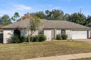 2240 Prytania Cir, Navarre, FL 32566 - Photo 4