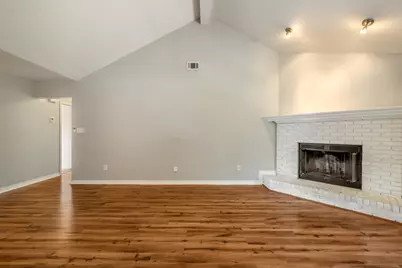 2240 Prytania Circle, Navarre, FL 32566 - Photo 10