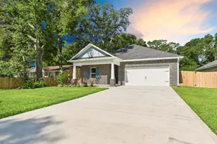 1470 Cypress St, Niceville, FL 32578 - Photo 1