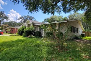 202 22nd St, Niceville, FL 32578 - Photo 2