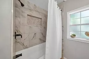 270 NE Beachview Dr NE, Fort Walton Beach, FL 32547 - Photo 10