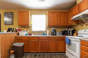 143 Honeysuckle St, Defuniak Springs, FL 32433 - Photo 10