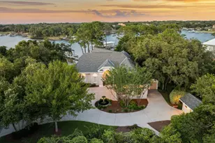 702 Beach Dr, Destin, FL 32541 - Photo 2