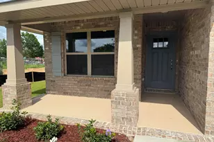 184 Ridgeway Cir, Crestview, FL 32536 - Photo 2