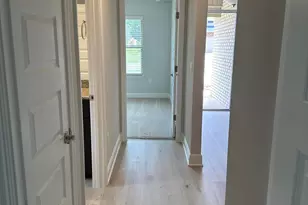 186 Ridgeway Cir, Crestview, FL 32536 - Photo 6