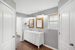 1976 Bay Pine Cir, Gulf Breeze, FL 32563 - Photo 18