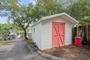 1725 18th St, Niceville, FL 32578 - Photo 28