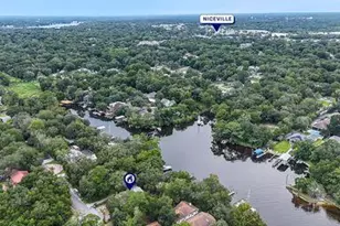 1725 18th St, Niceville, FL 32578 - Photo 18