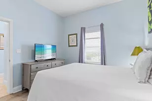 9860 S Thomas Dr S, Panama City Beach, FL 32408 - Photo 32