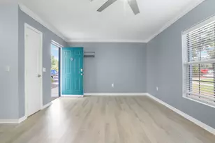 4270 Calinda Ln, Niceville, FL 32578 - Photo 16