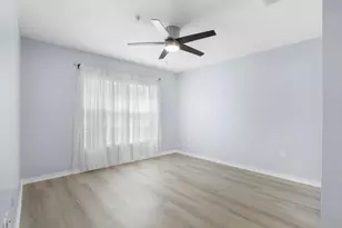 4270 Calinda Ln, Niceville, FL 32578 - Photo 8