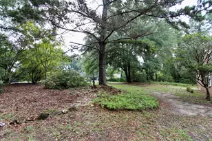 218 Golf Course Dr, Crestview, FL 32536 - Photo 4