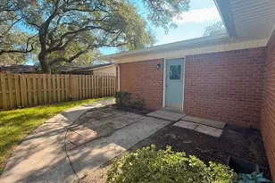 528 NW Cheshire Ave NW, Fort Walton Beach, FL 32547 - Photo 8