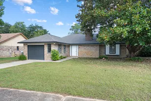 410 Rue Des Tours, Mary Esther, FL 32569 - Photo 2