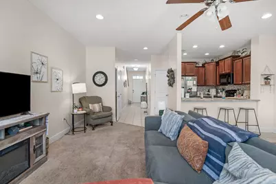 118 E Iron Horse Drive E, Crestview, FL 32539 - Photo 2