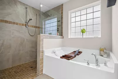 3023 Crown Creek Circle, Crestview, FL 32539 - Photo 16